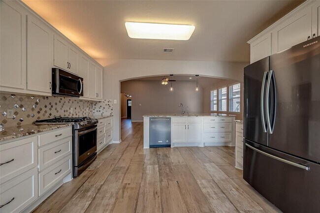 Building Photo - 8306 Hampton Bay Drive