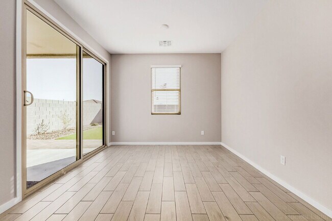 Building Photo - 19981 W Badgett Ln