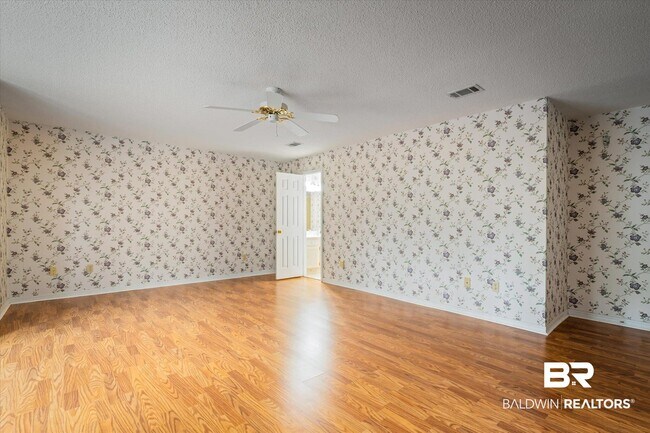 Building Photo - 7300 Cypress Ave