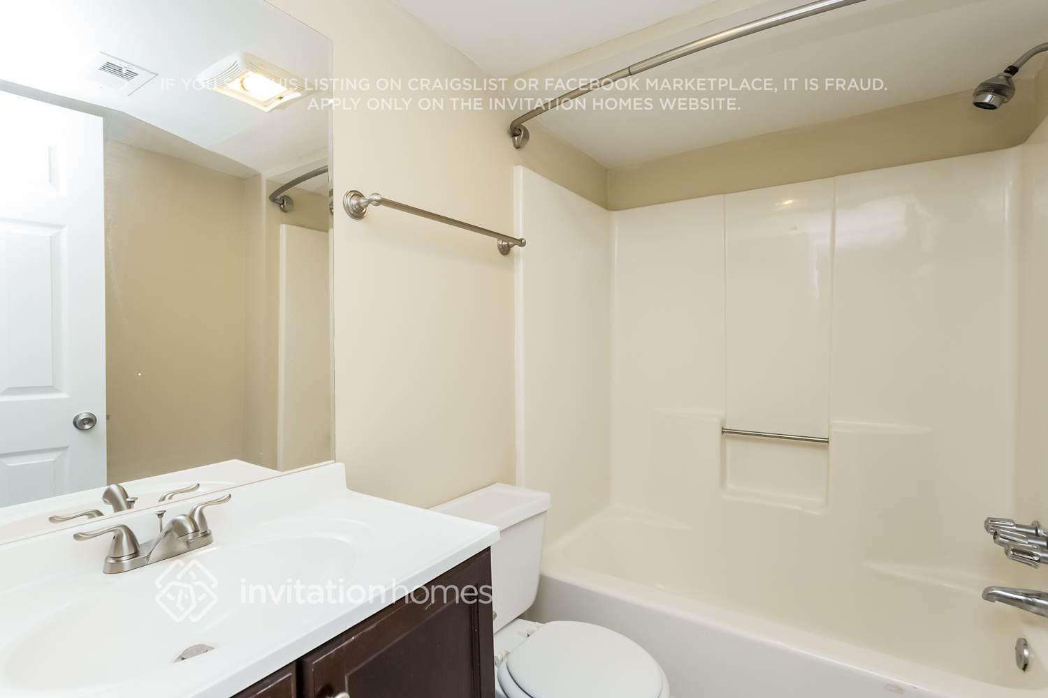 Building Photo - 325 Hill Crest Cir