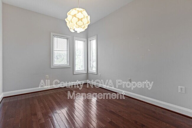 Building Photo - 1384 Talbert Ct SE