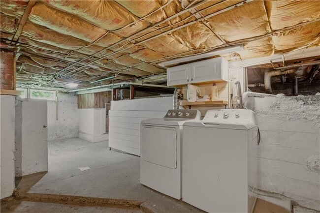 Building Photo - 54 Canton Ave