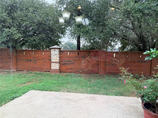 Building Photo - 8201 Charter Bend