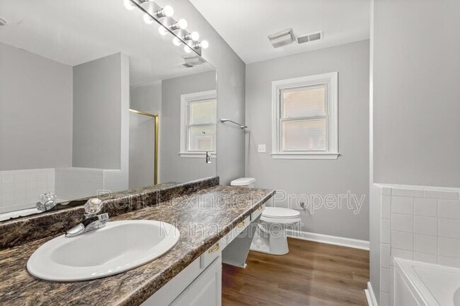 Building Photo - 4589 Fieldmoor Dr