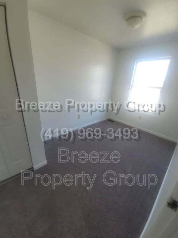 Building Photo - 521 Hope St