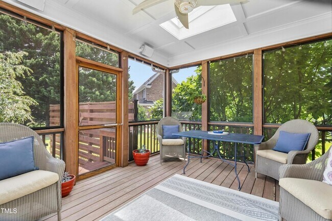Building Photo - 2432 Baileys Landing Dr
