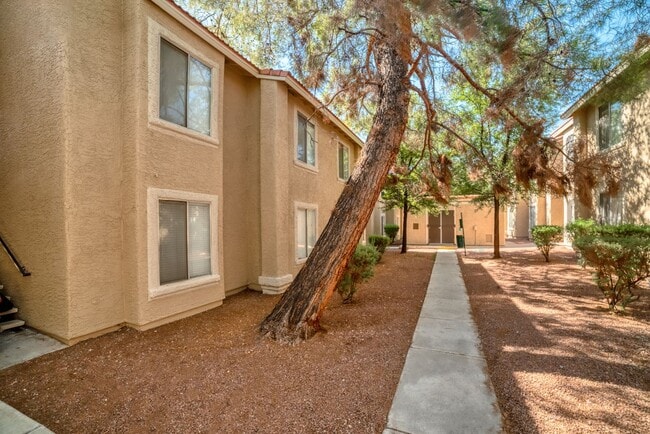 Building Photo - READY TO MOVE-IN UPPER LEVEL 2-BEDROOM CONDO!