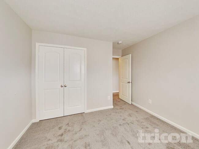 Building Photo - 5835 Mosaic Pl