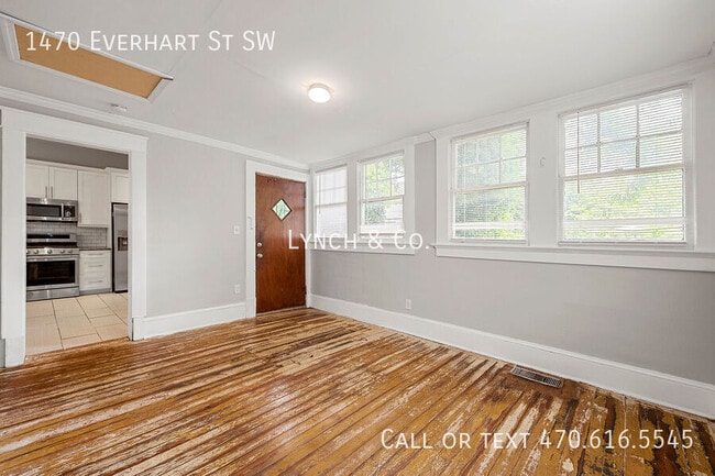 Building Photo - 1470 Everhart St SW