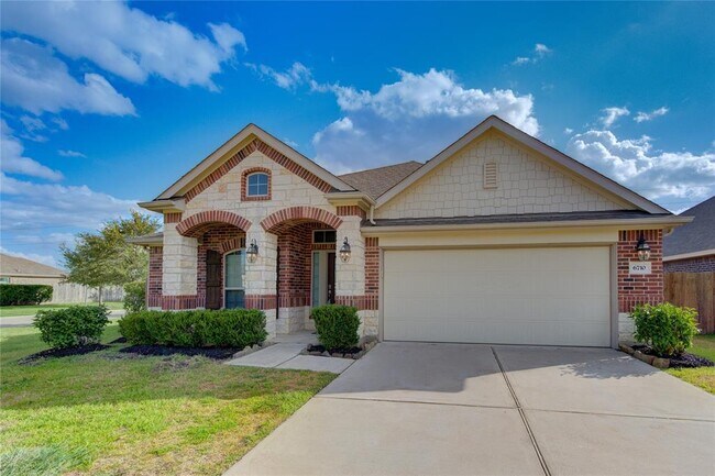 Primary Photo - 6710 Trinity Trail Ln