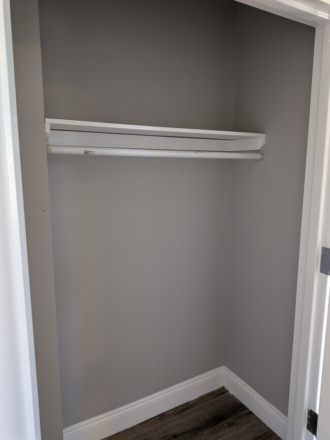 Building Photo - 18 Canfield St