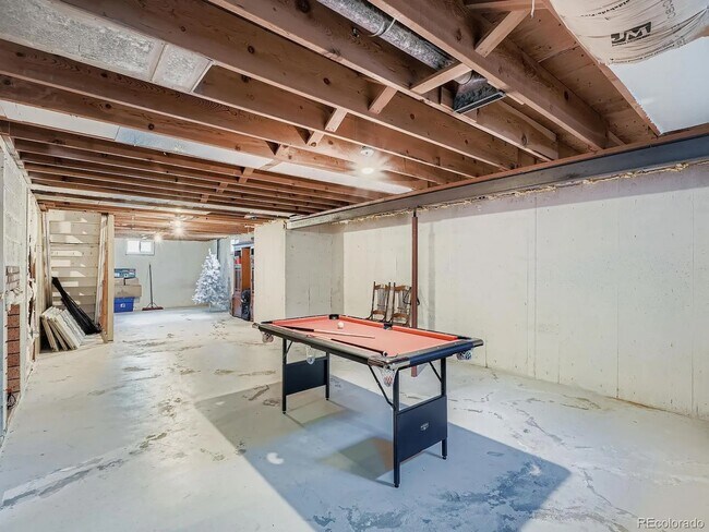 Building Photo - Impeccable brick ranch home for rent