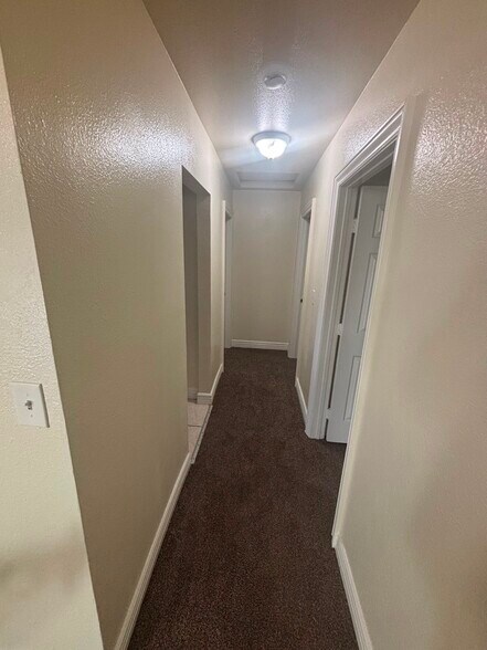 Building Photo - 9123 Baring Cross St