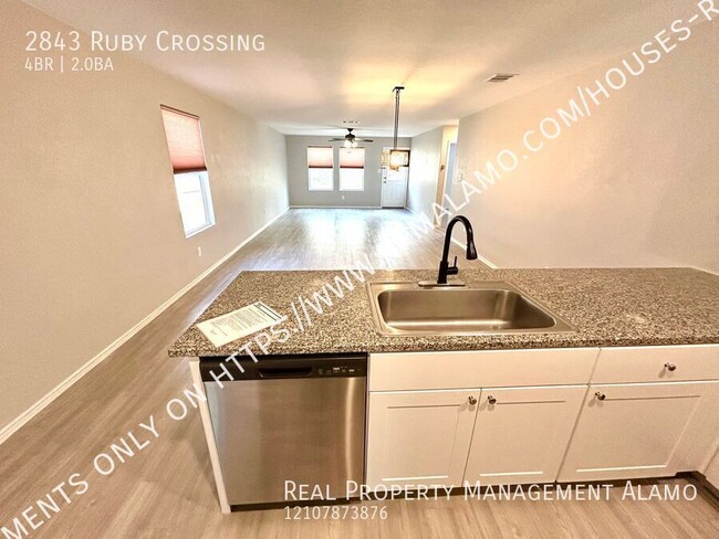 Building Photo - **APPLICATION RECEIVED**  **MOVE-IN SPECIA...