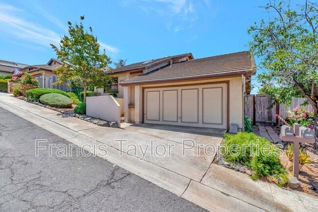 Building Photo - 2182 Firethorn Glen