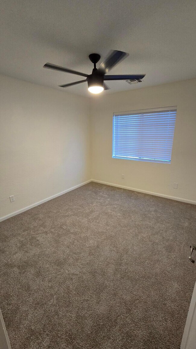 Building Photo - 11439 W Ashley Chantil Dr