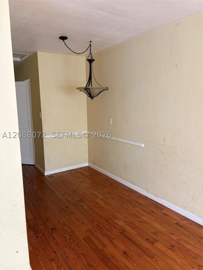 Building Photo - 1851 Funston St