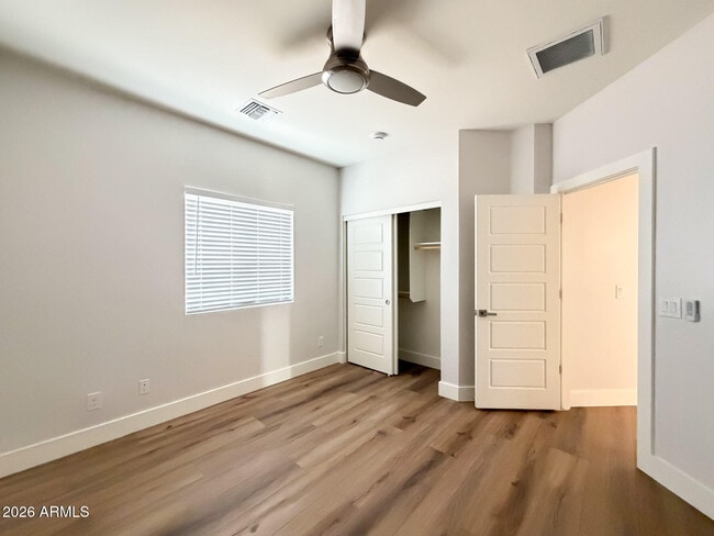 Building Photo - 5145 E Hash Knife Draw Rd