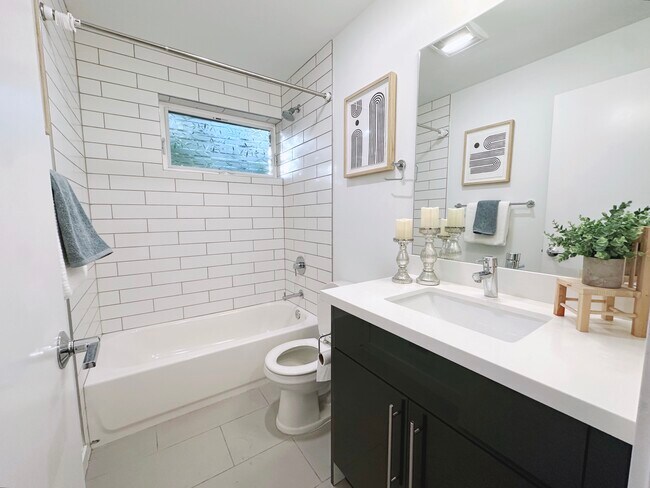 Building Photo - 1525 NW 60th St