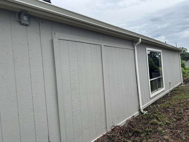 Building Photo - 11807 S Youngwood Ln