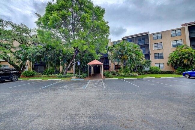 Primary Photo - 3800 N Hills Dr