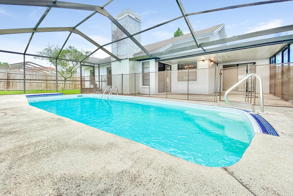 Building Photo - 8905 Bayaud Dr