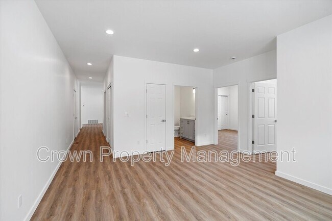 Building Photo - 133 Bench Run