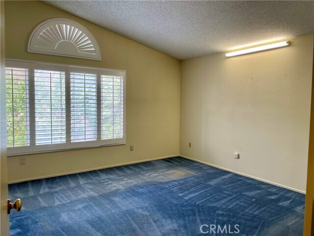 Building Photo - 2219 Monteclaro Dr