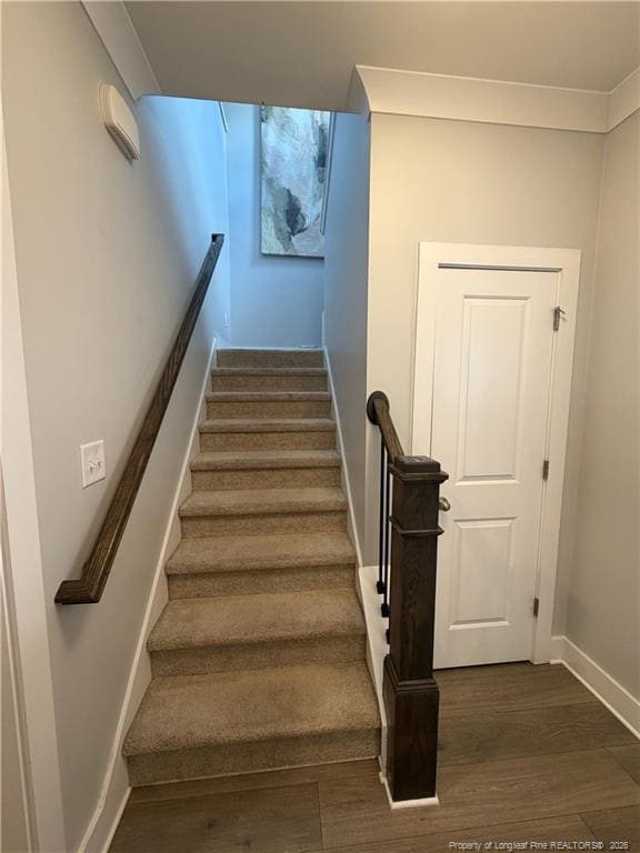 Building Photo - 68 Spruce Holw Cir