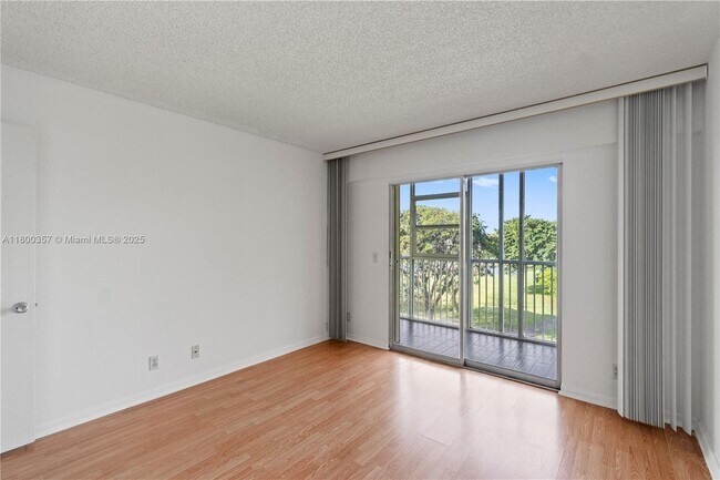 Building Photo - 300 SW 134th Way