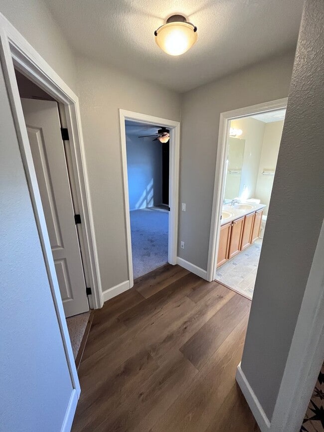 Building Photo - North East- 5 bedroom/ 2.5 bathroom single family home