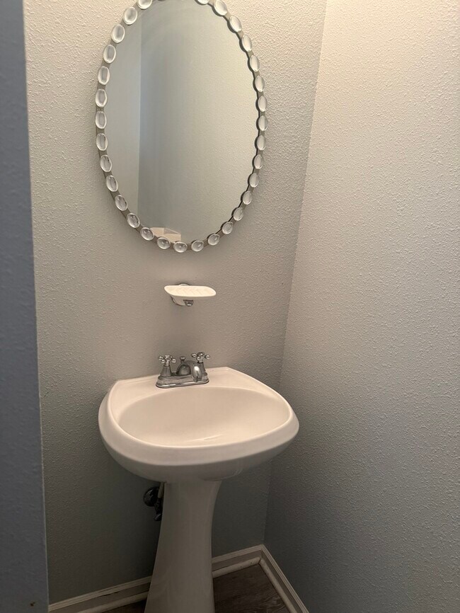 Building Photo - 14302 Holly Berry Cir