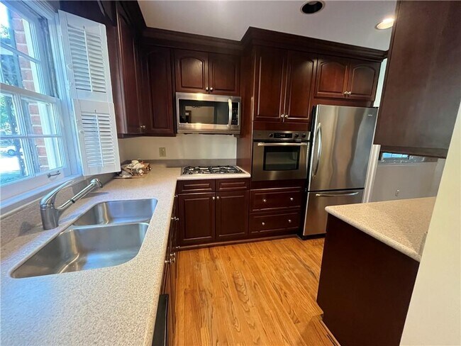 Building Photo - 3512 Paces Pl NW