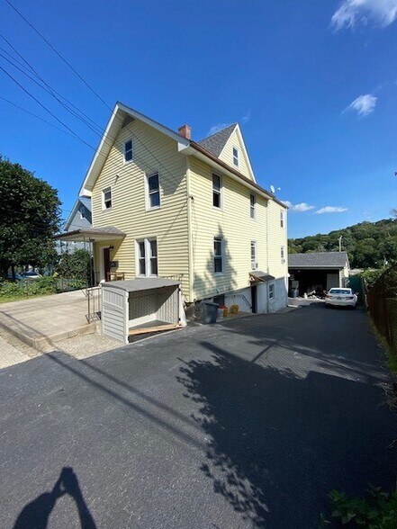 Front of the Building - 33 Southfield Ave
