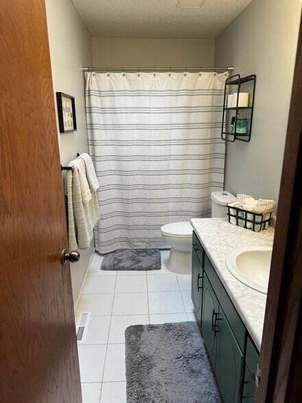 Building Photo - 6511 Upper 22nd St N