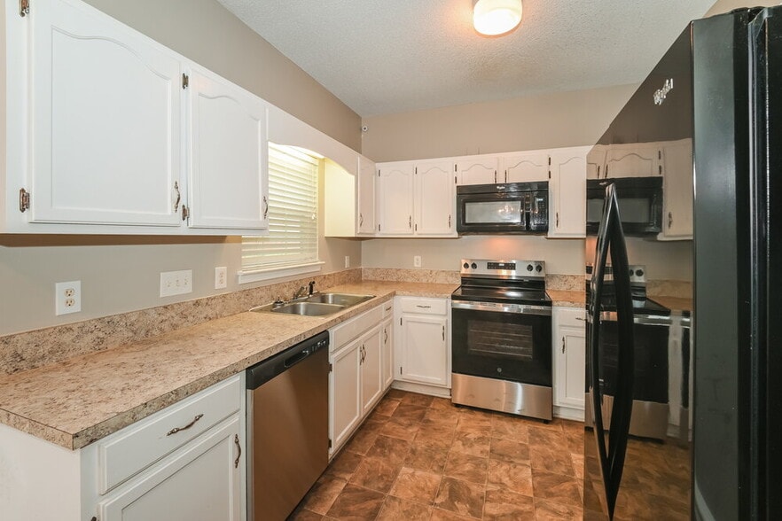 Building Photo - 7526 Fallow Ln