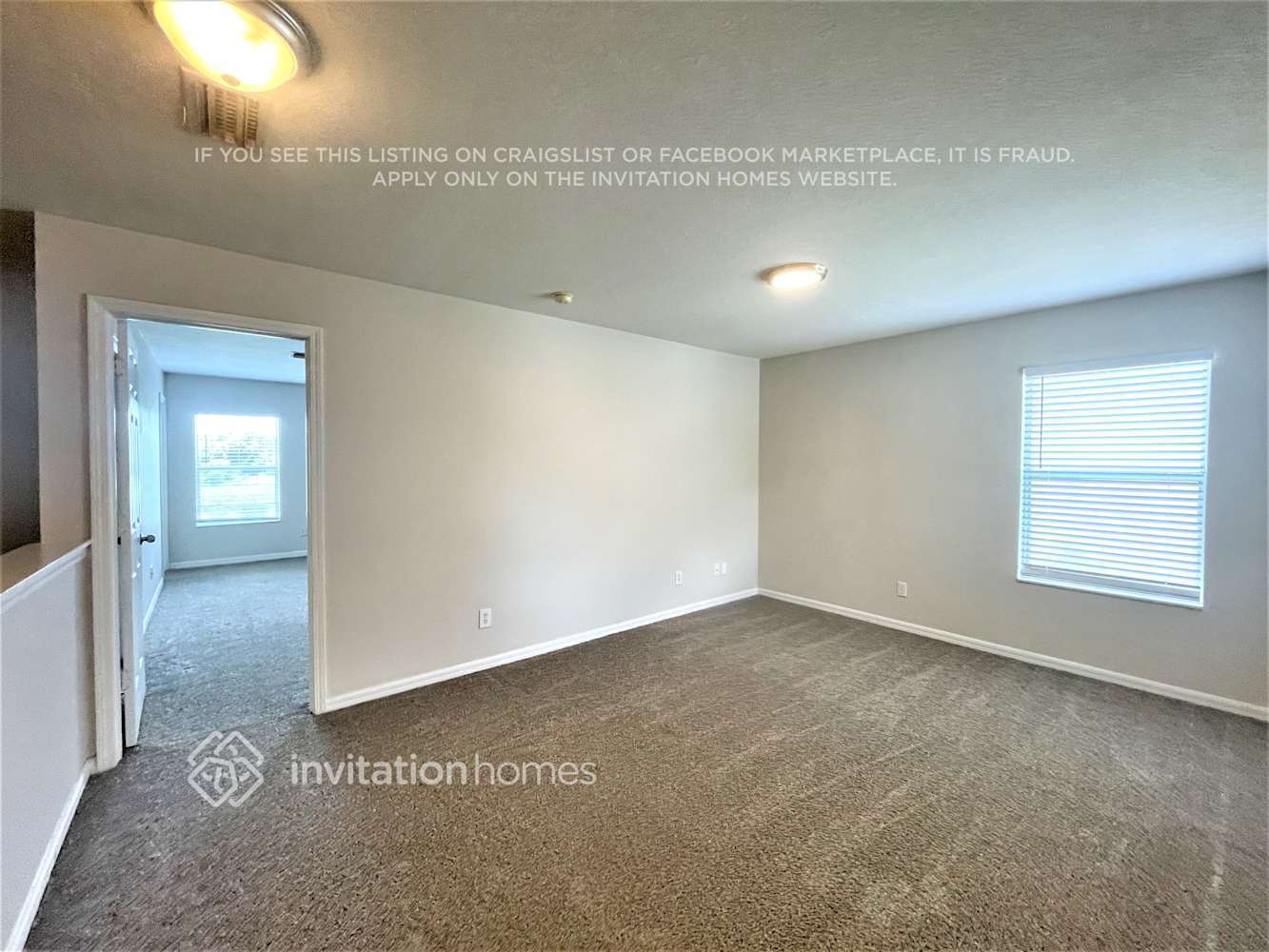 Building Photo - 11017 Golden Silence Dr