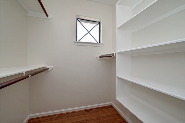 Building Photo - 5410 Rose St