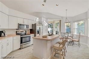 Building Photo - 1093 Silverstrand Dr