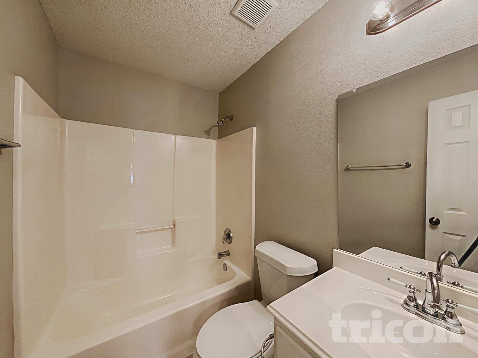 Building Photo - 1703 Ash Ln