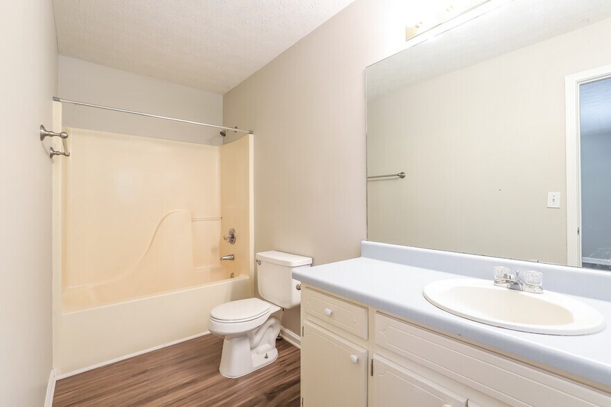 Building Photo - 4272 Falcon Crest Dr