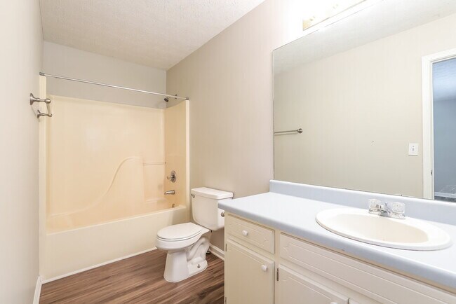 Building Photo - 4272 Falcon Crest Dr