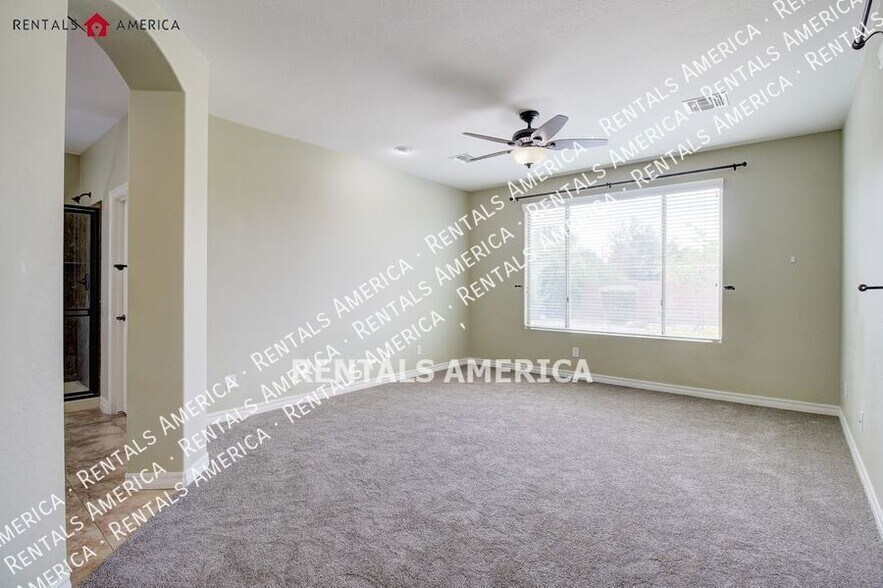 Building Photo - 73 W Crescent Way