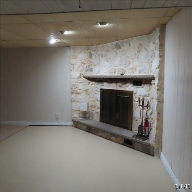 Building Photo - 7843 Glenwood Dr N