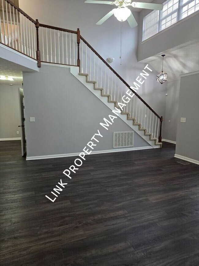 Building Photo - 6383 Rim Crest Ln