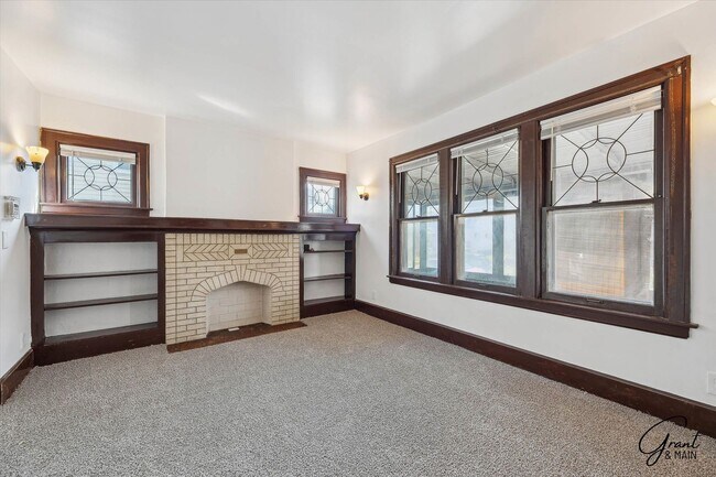 Building Photo - 15356/15358 Washburn - Ten Star Holdings LLC