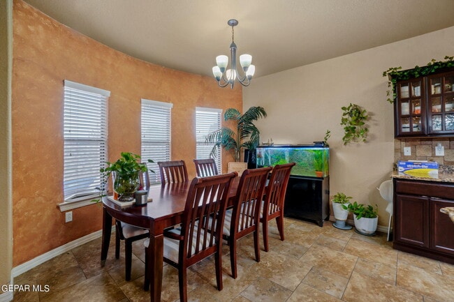 Building Photo - 3845 Tierra Campa Dr