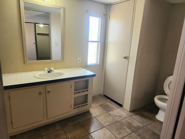 Building Photo - 1310 N Avenue J