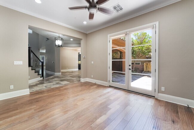 Building Photo - Elegant model home at Club Madeira!