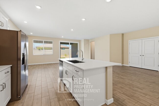 Building Photo - 16808 W Cavedale Dr